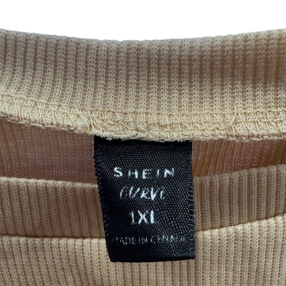 SHEIN EZwear Plus Heart Cut-Out Cropped Tee | Apricot | 1XL - Picture 5 of 5